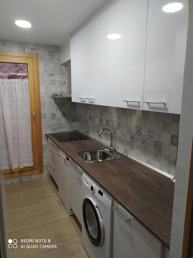 Apartamentos Alameda Siguenza Luaran gambar